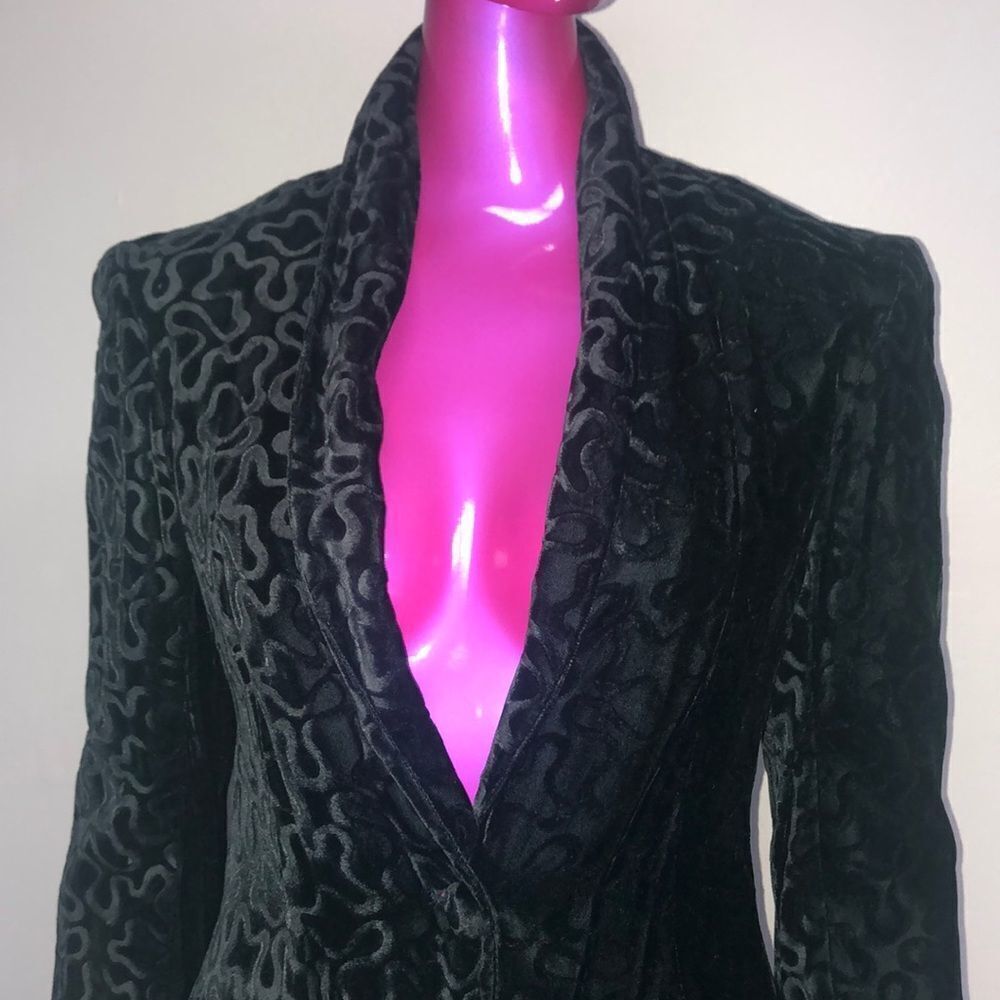 Norma Kamali soft blazer